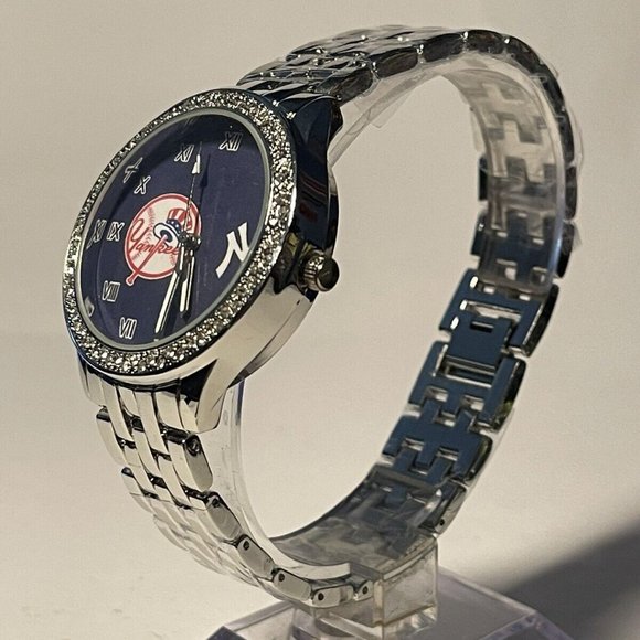 New York Yankees MLB Women's Luxury Watch !!!NEW!!! - Picture 3 of 9